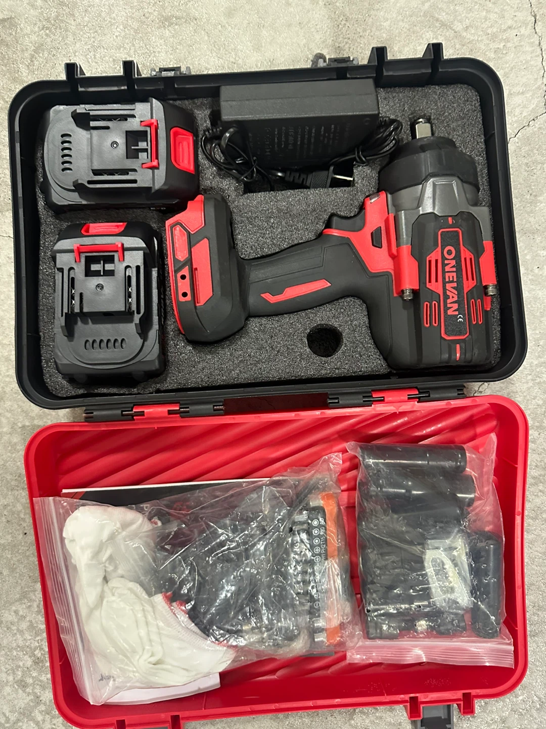 Impact Wrench Kit with 2 Batteries (Brand New)