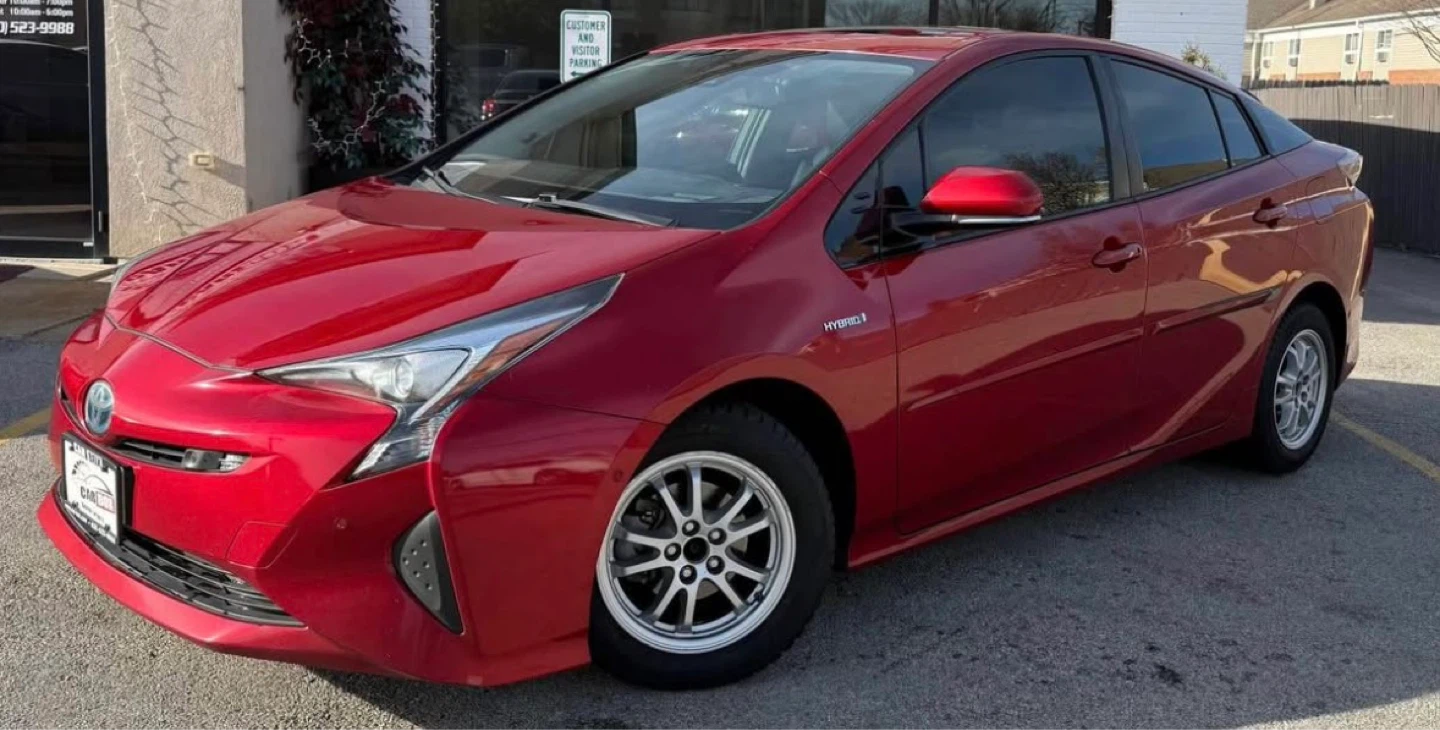 2018 Toyota Prius • Four Hatchback 4D - photo 2