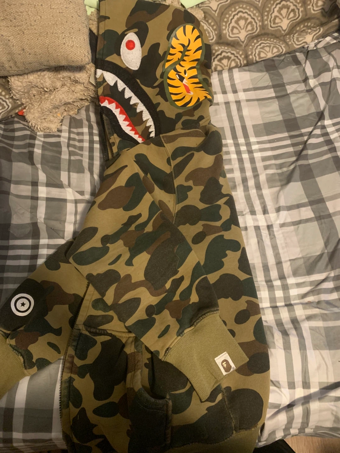 Bape hoodie shark green camo - photo 3