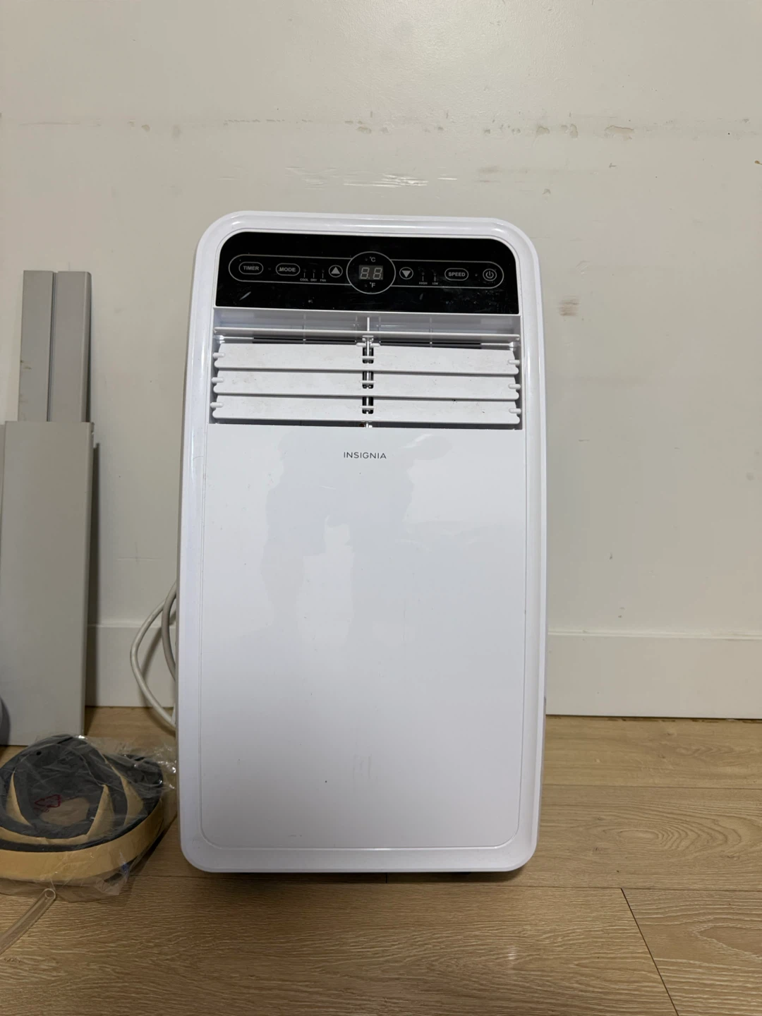 Insignia Portable Air Conditioner - photo 2