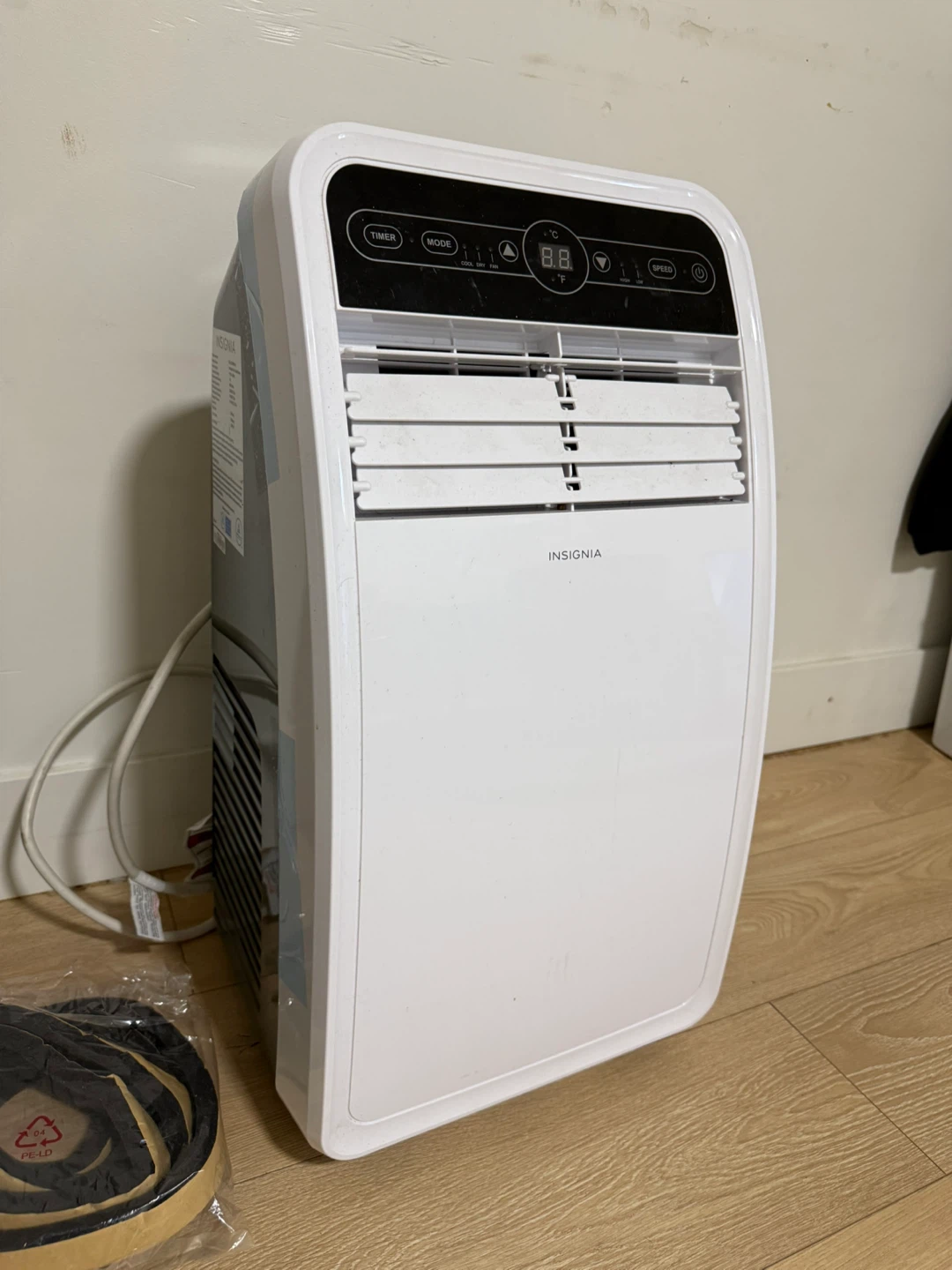 Insignia Portable Air Conditioner - photo 4