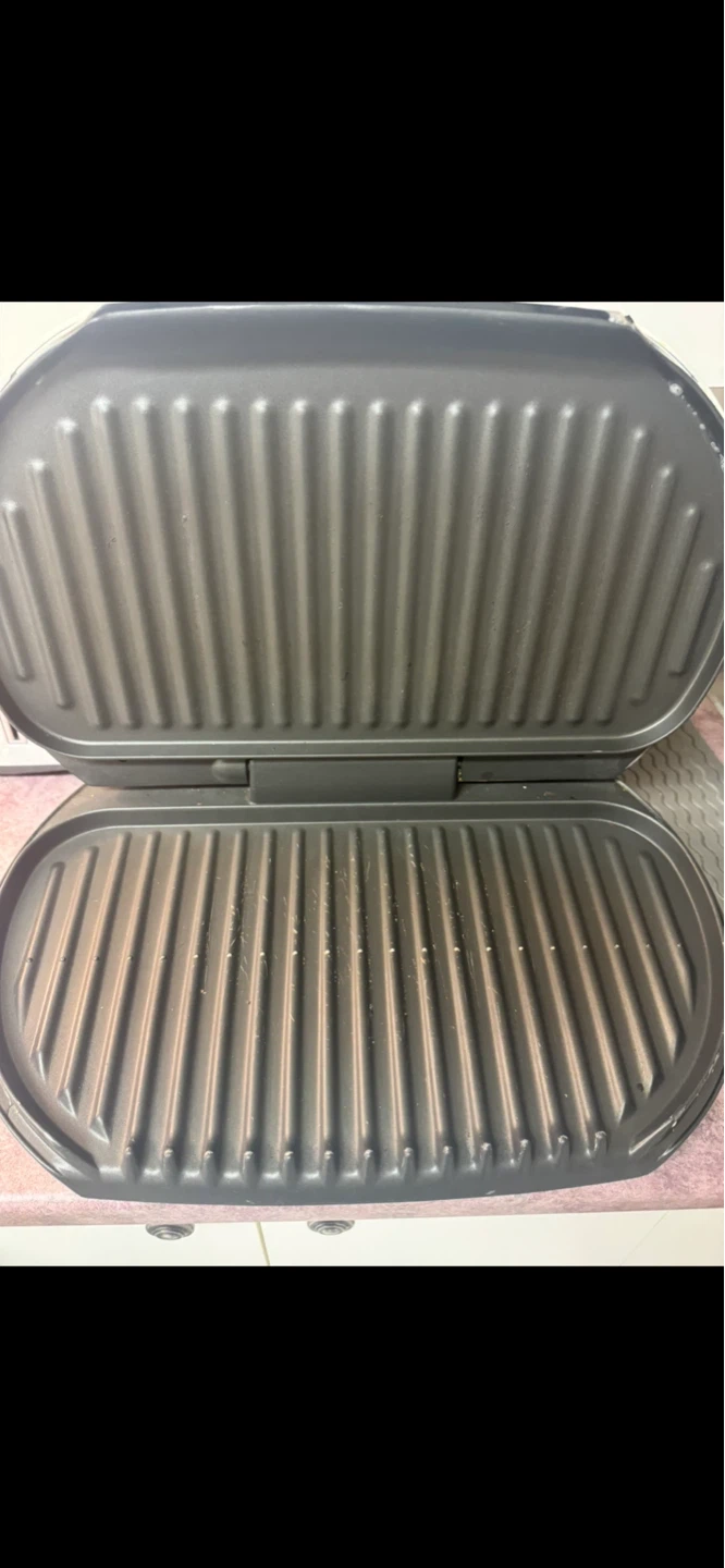 George Foreman Grilling Machine - photo 2