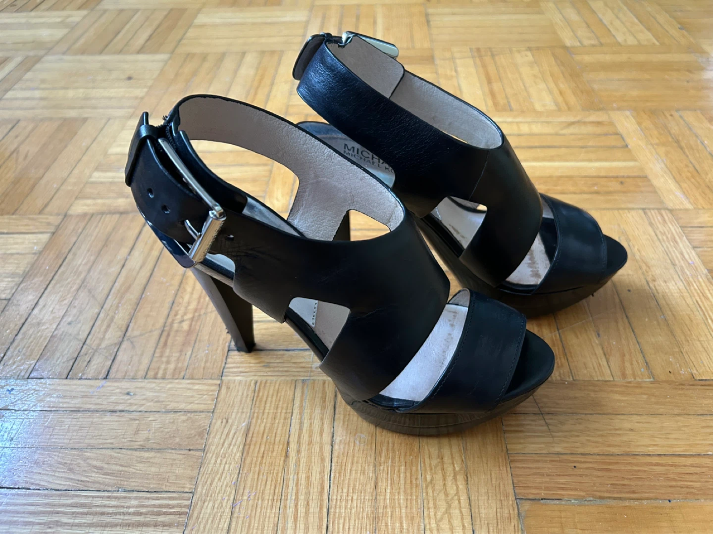 Michael Kors Black Leather Platform Heels - photo 3