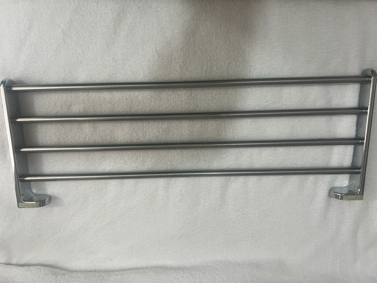 Set of 2 Silver Towel Racks - photo 2