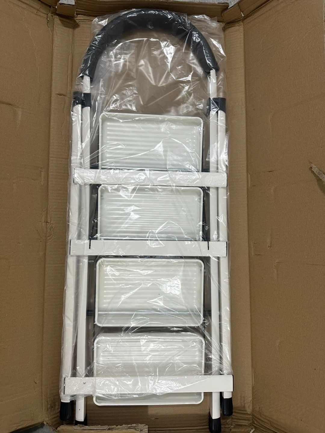 4-Step Folding Step Ladder