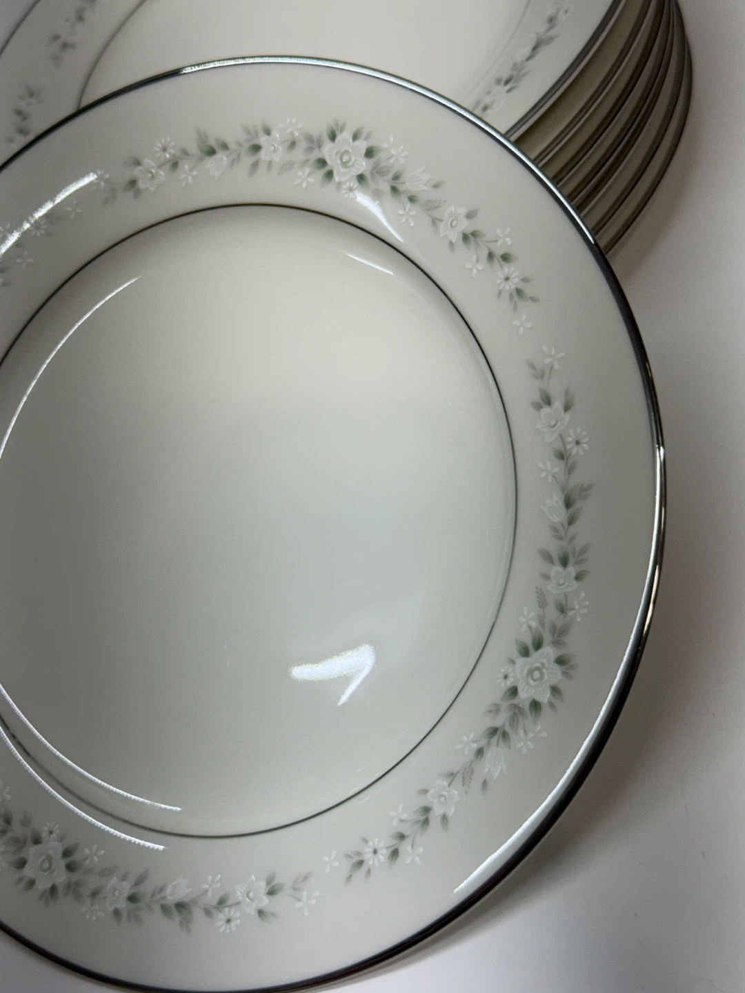 Set of 8 Noritake Platinum Manor Salad Plates - photo 3