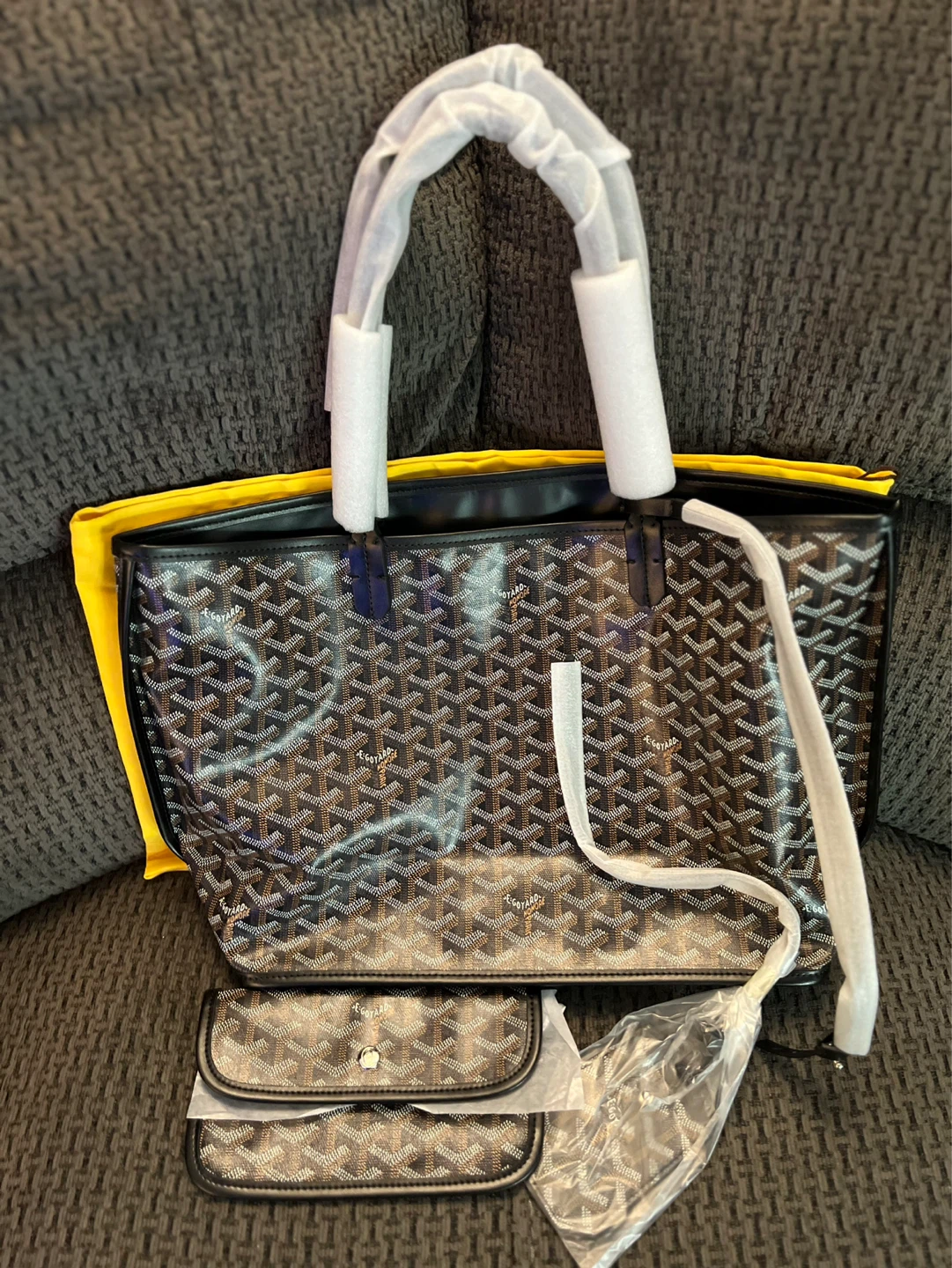Goyard Saint Louis Tote Bag with Pouch - photo 2