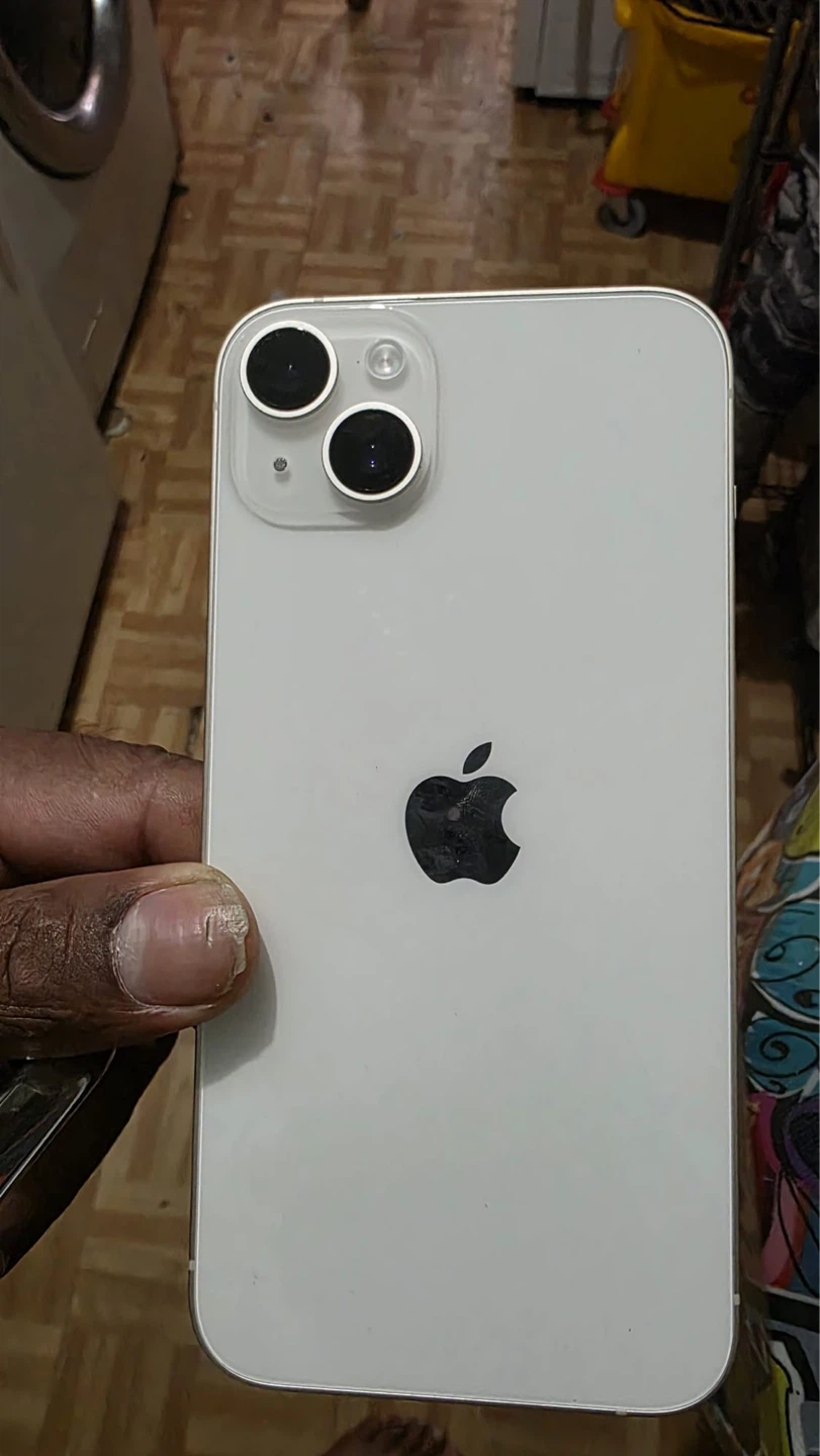 Apple iPhone 13 (White)