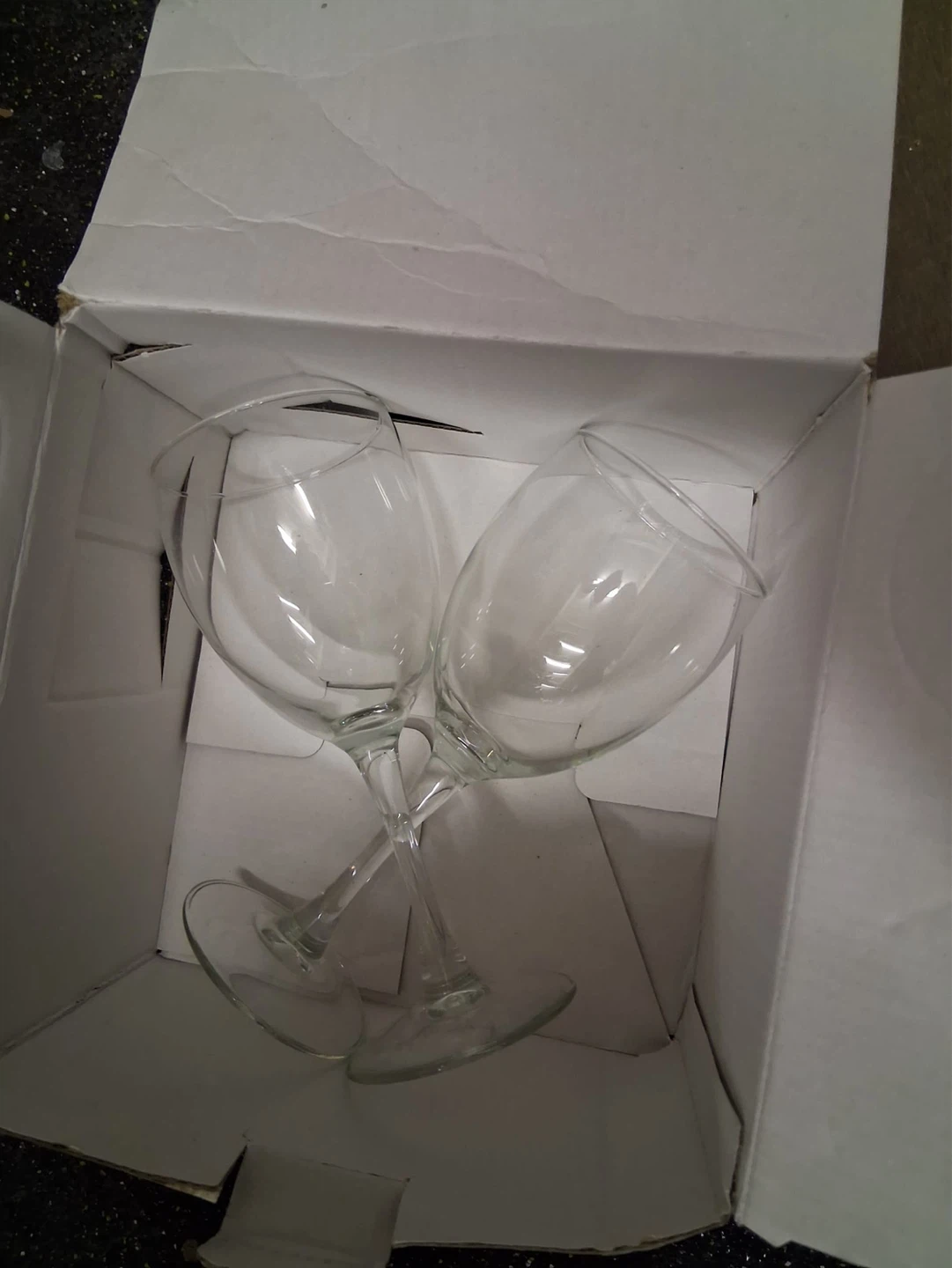 Set of 5 Clear Wine Glasses