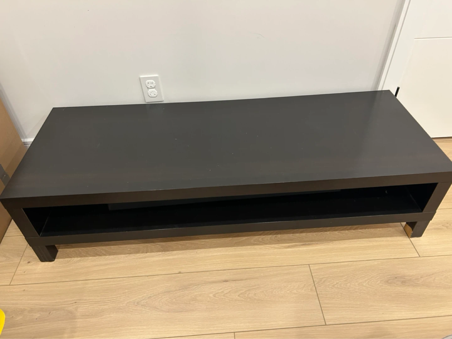 Black Wood Grain TV Stand