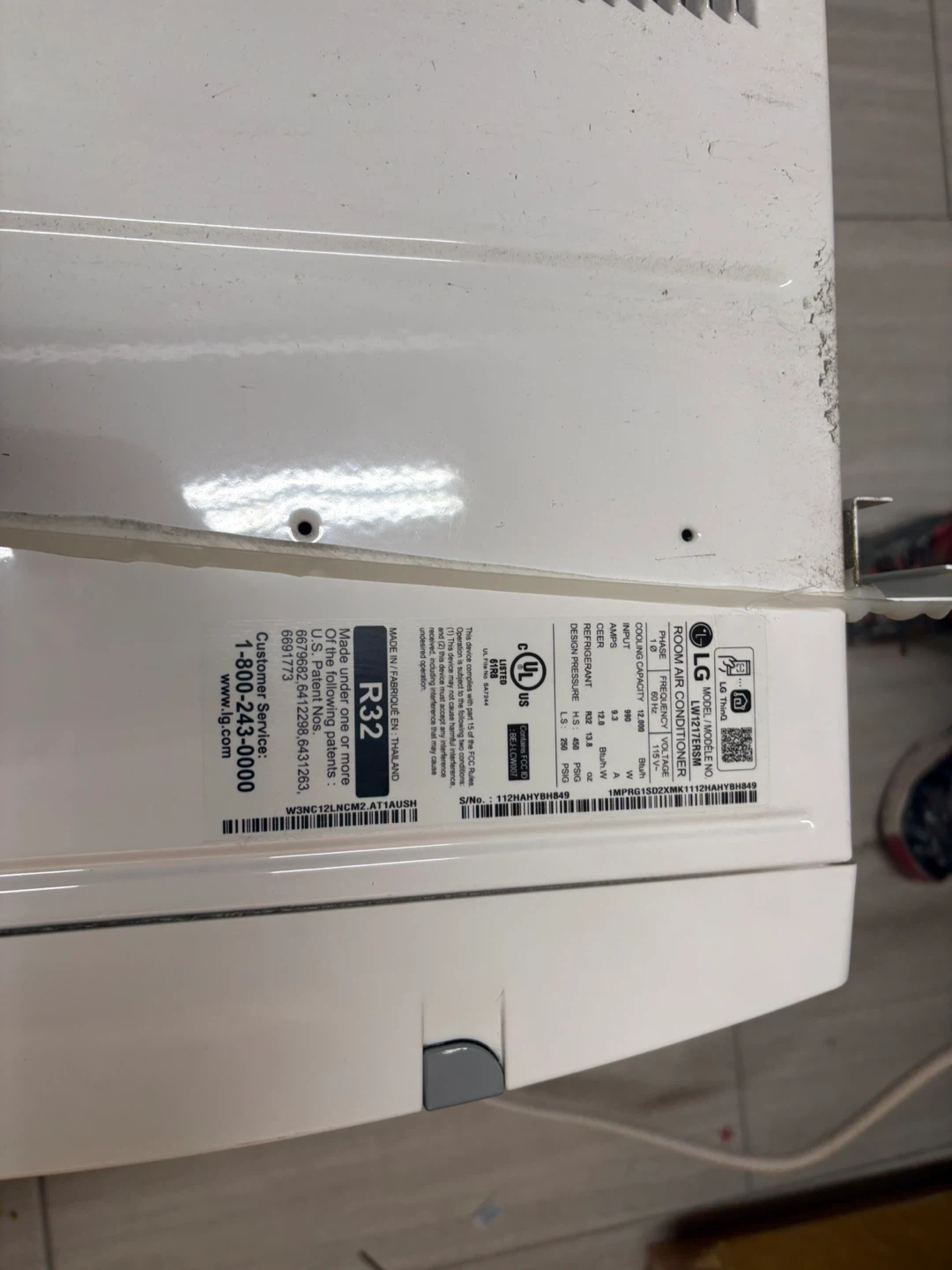 LG Room Air Conditioner - photo 3