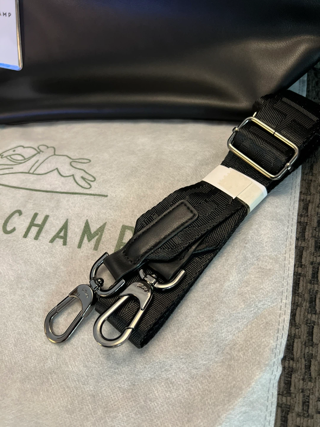 Longchamp Le Pliage Top Handle Bag - photo 4