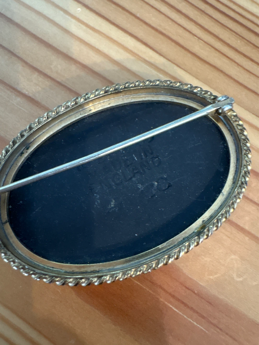 Wedgewood Oval Cameo Brooch - Made in England - photo 2