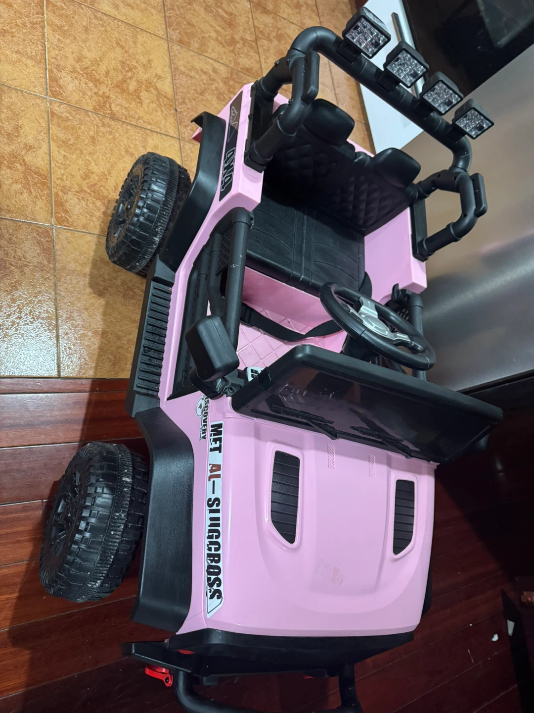 Pink Kids Ride-On Car - photo 3