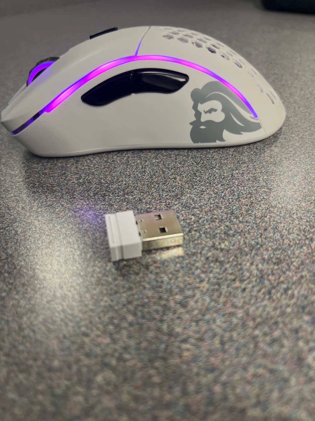 Glorious Model O Wireless Gaming Mouse - White - photo 4