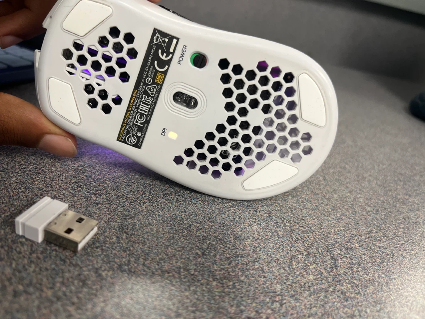 Glorious Model O Wireless Gaming Mouse - White - photo 5