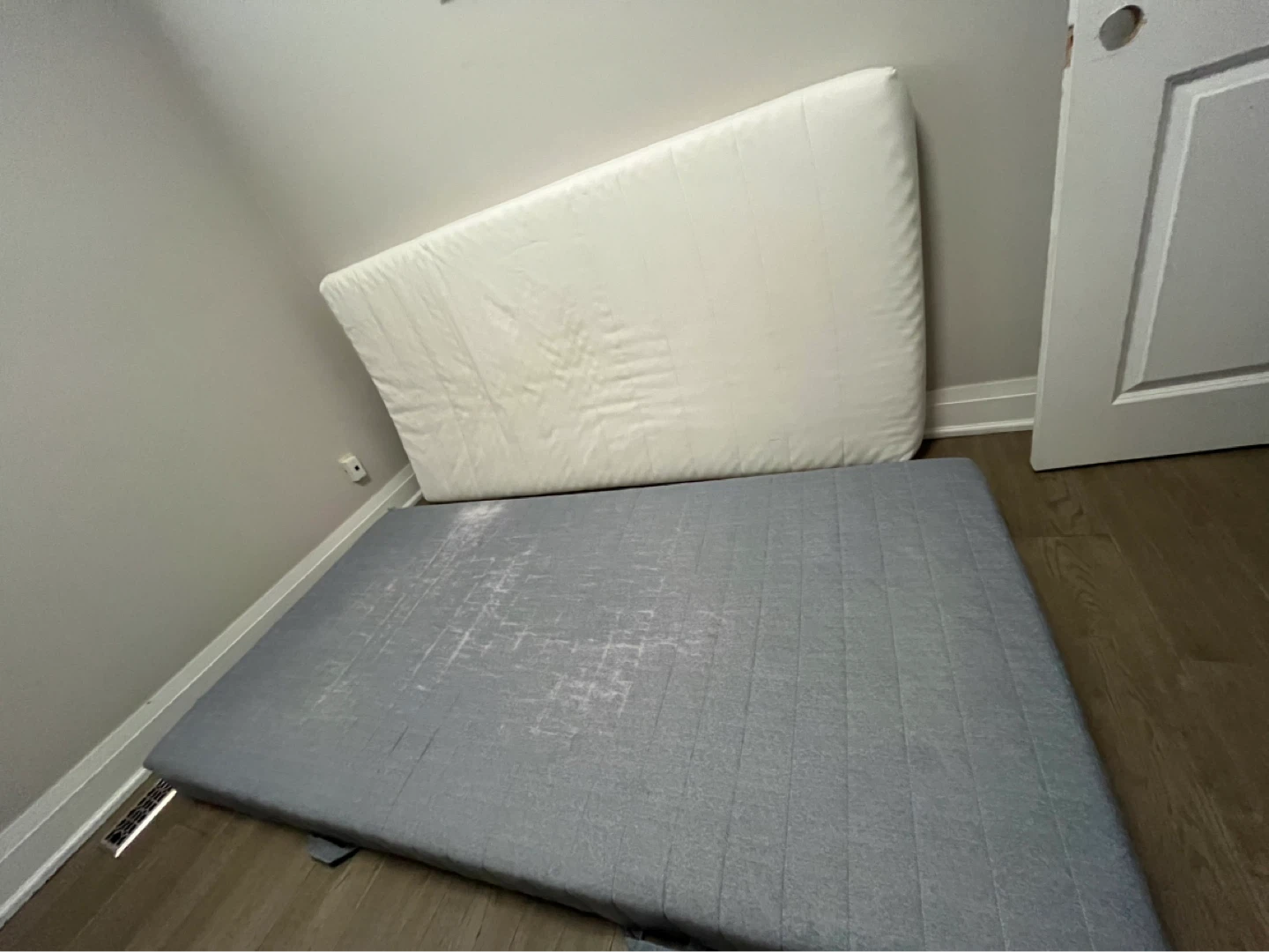 2 twin mattress