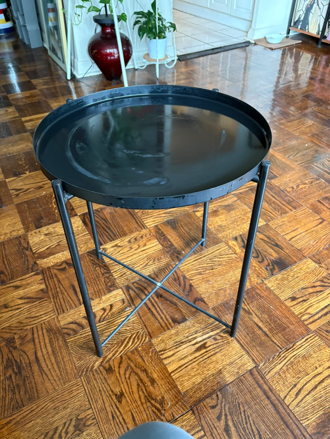 Black Metal Tray Side Table - photo 2