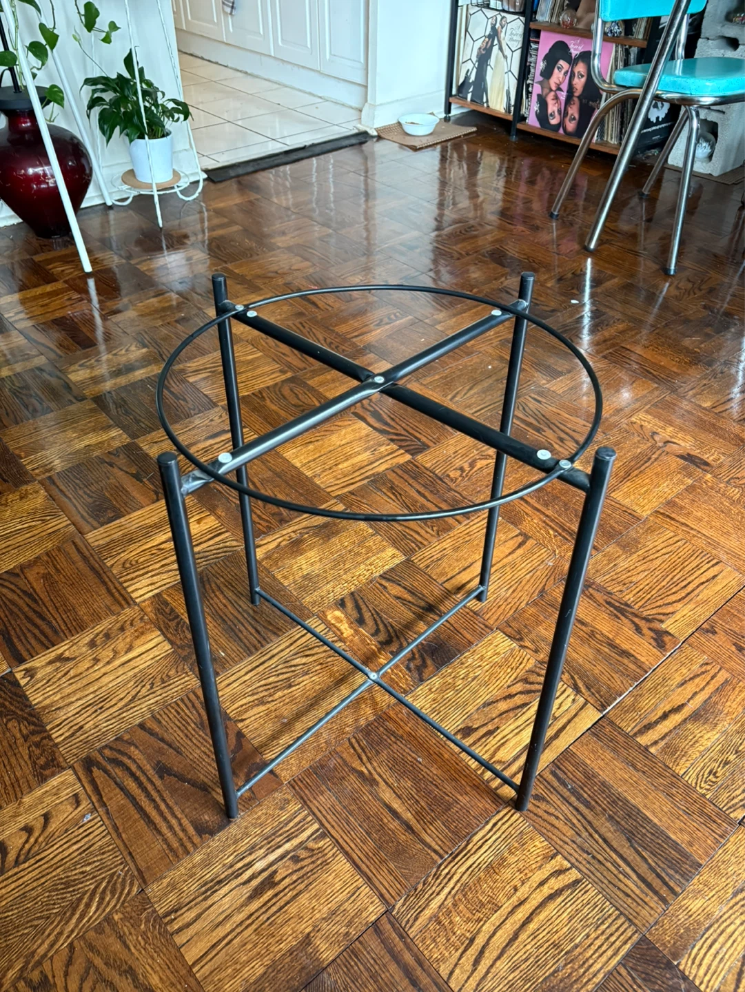 Black Metal Tray Side Table - photo 3