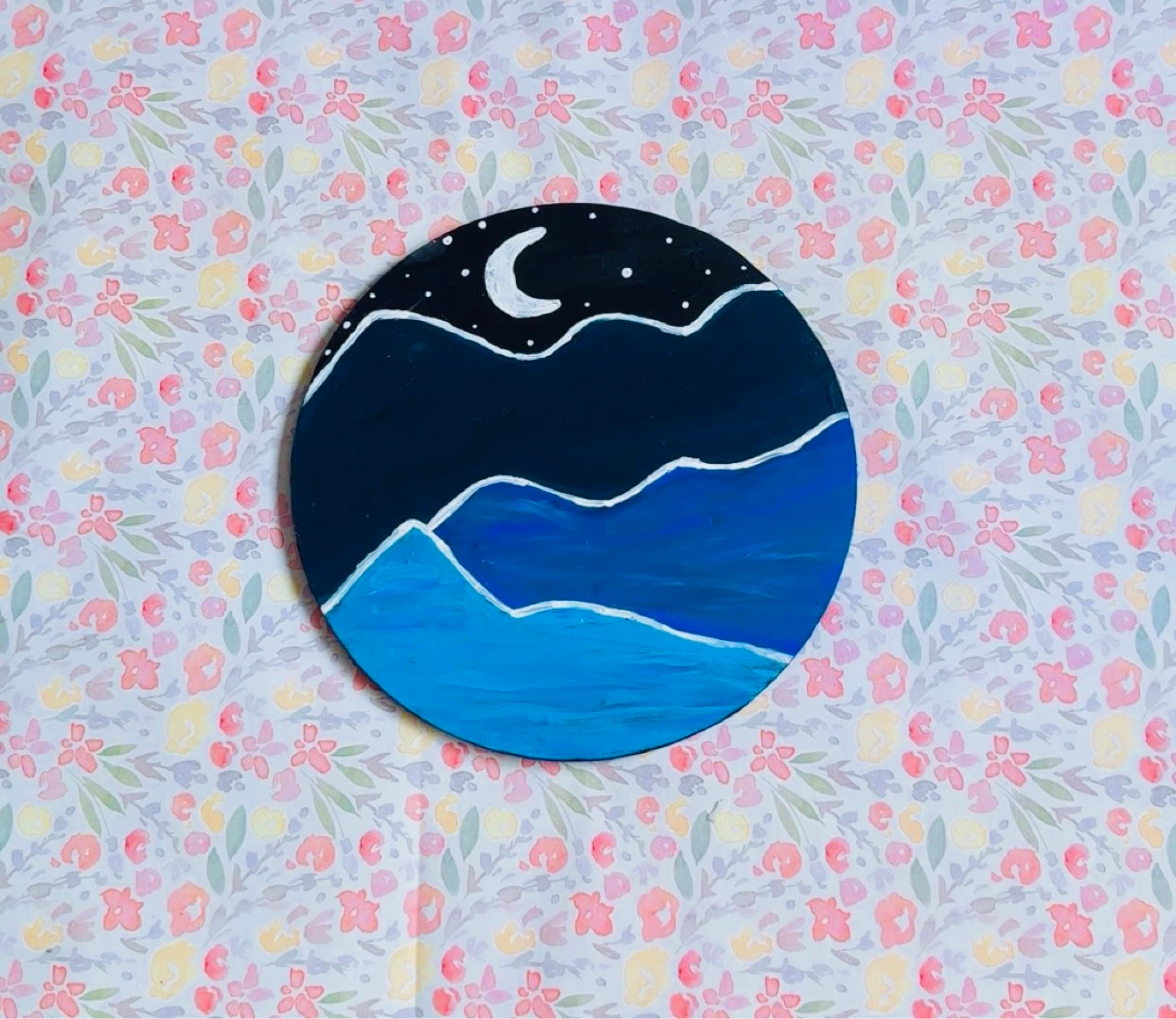 Round Wooden paintings - Sunset & Mountains