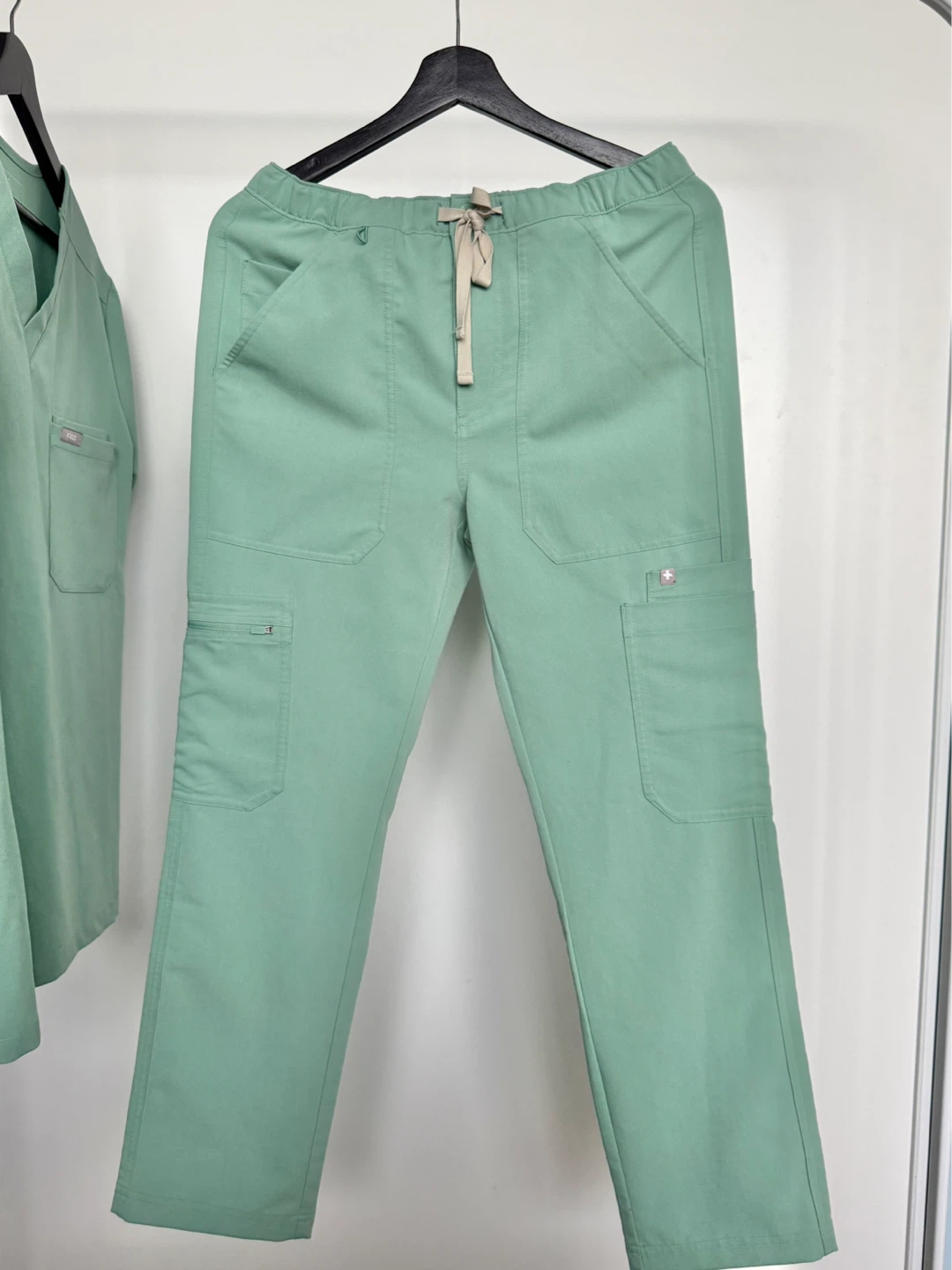 FIGS Technical Collection Scrub Top and Pants Set XS - photo 4
