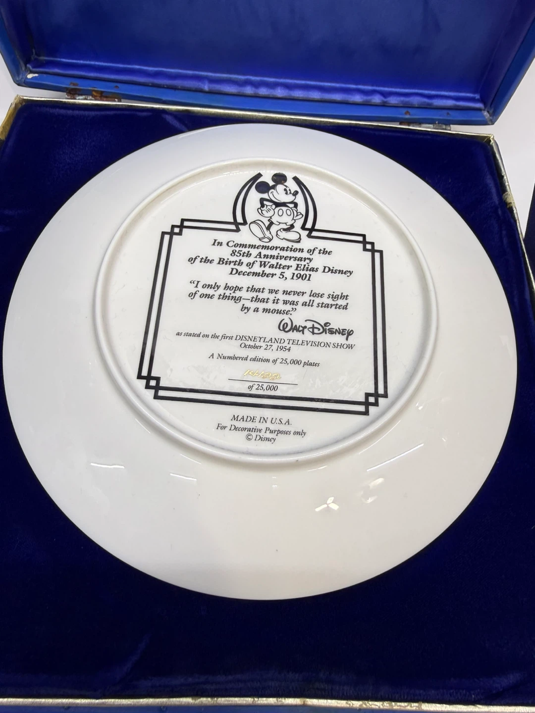 Walt Disney Commemorative 85th Anniversary Plate - photo 4