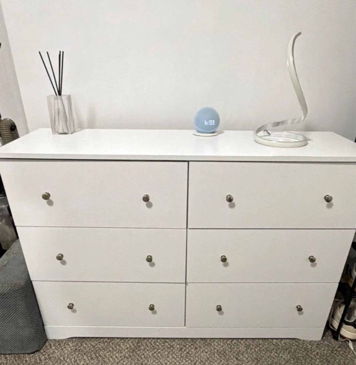 White 6-Drawer Dresser