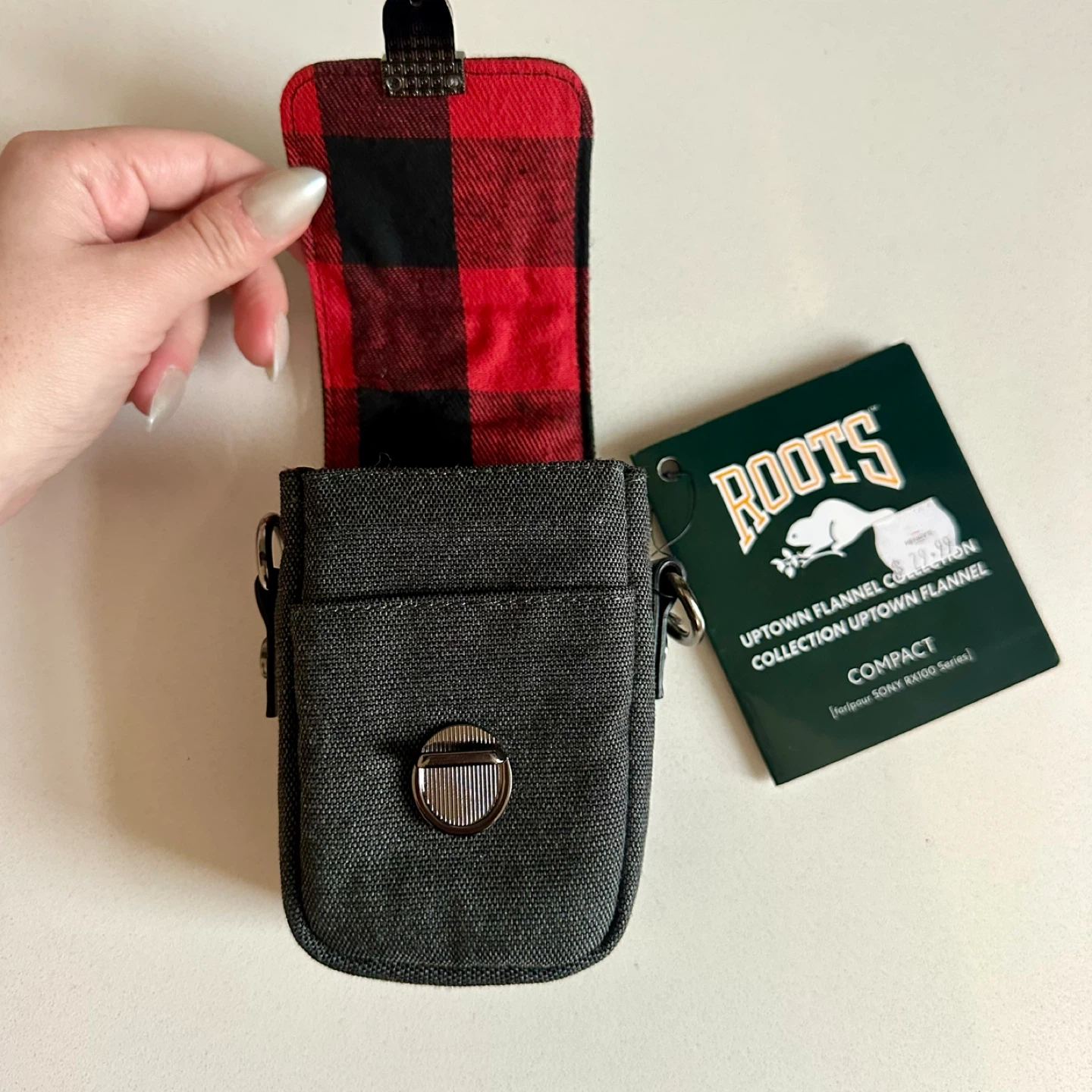 Roots "Uptown Flannel" Collection Compact Camera Case (Grey) - photo 4