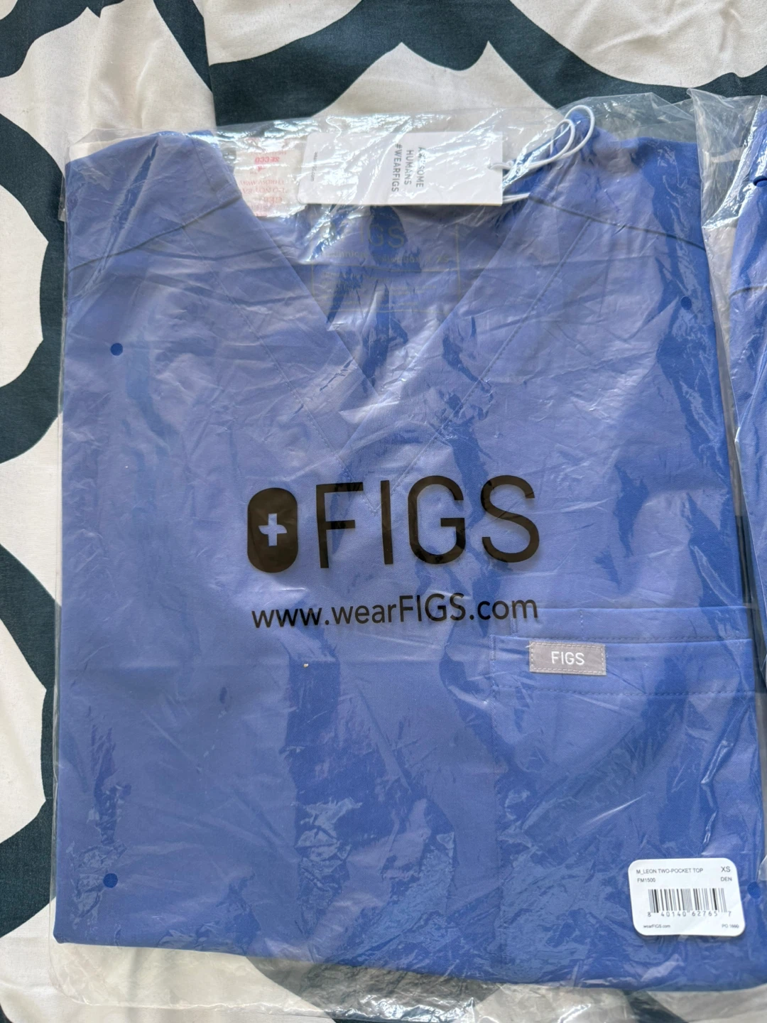 FIGS Scrub Top XS & Scrub Pants XS