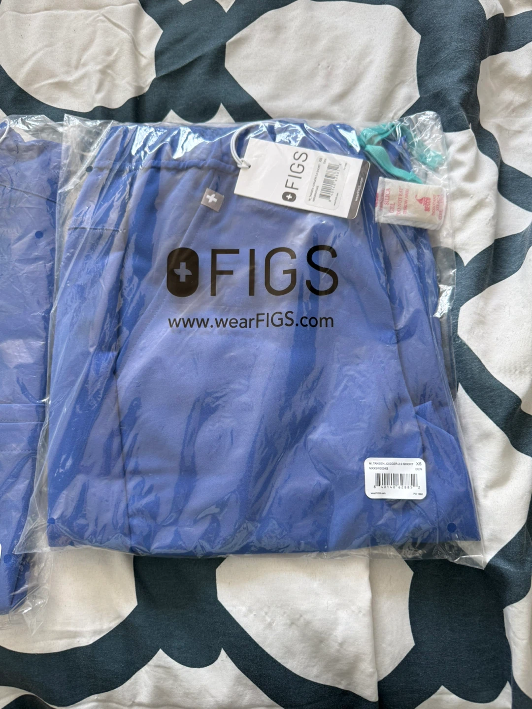 FIGS Scrub Top XS & Scrub Pants XS - photo 2