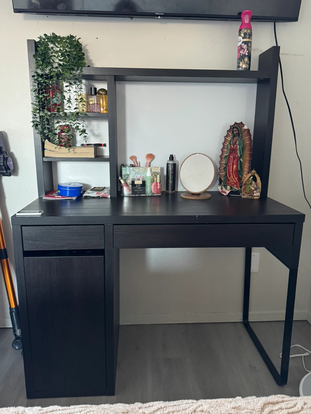 Black Vanity Desk with Hutch
