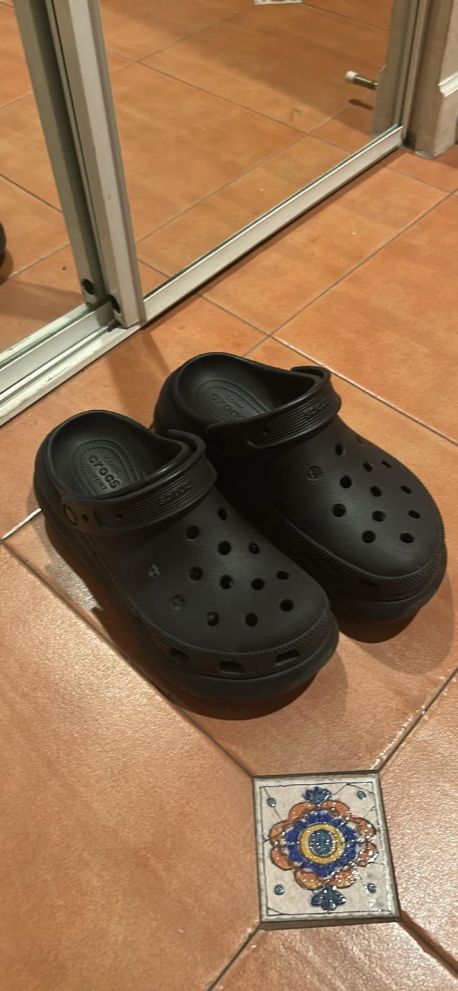 Crocs classy platform 7