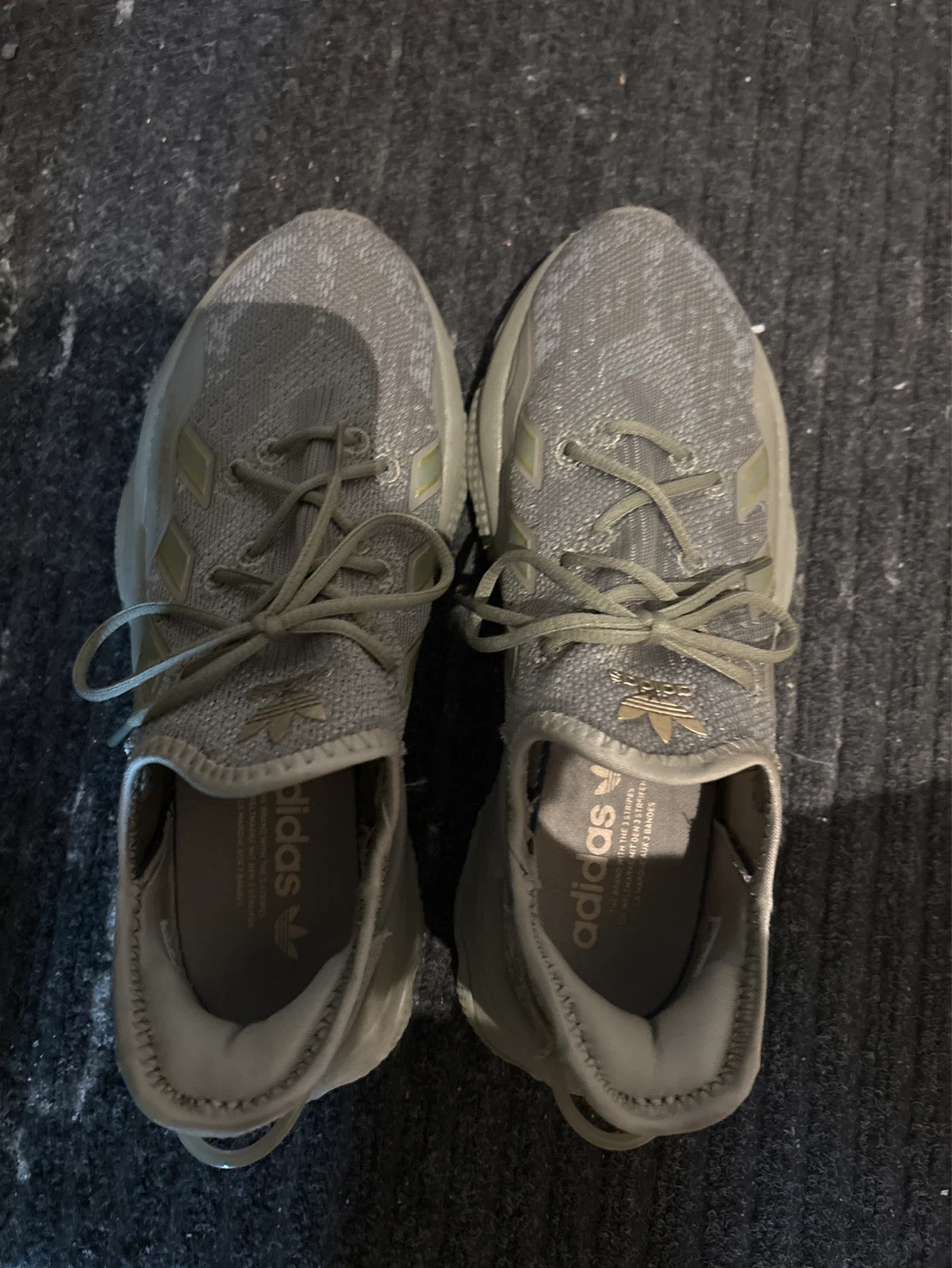 BRAND NEW- Adidas Ozweego Sneakers US 8.5