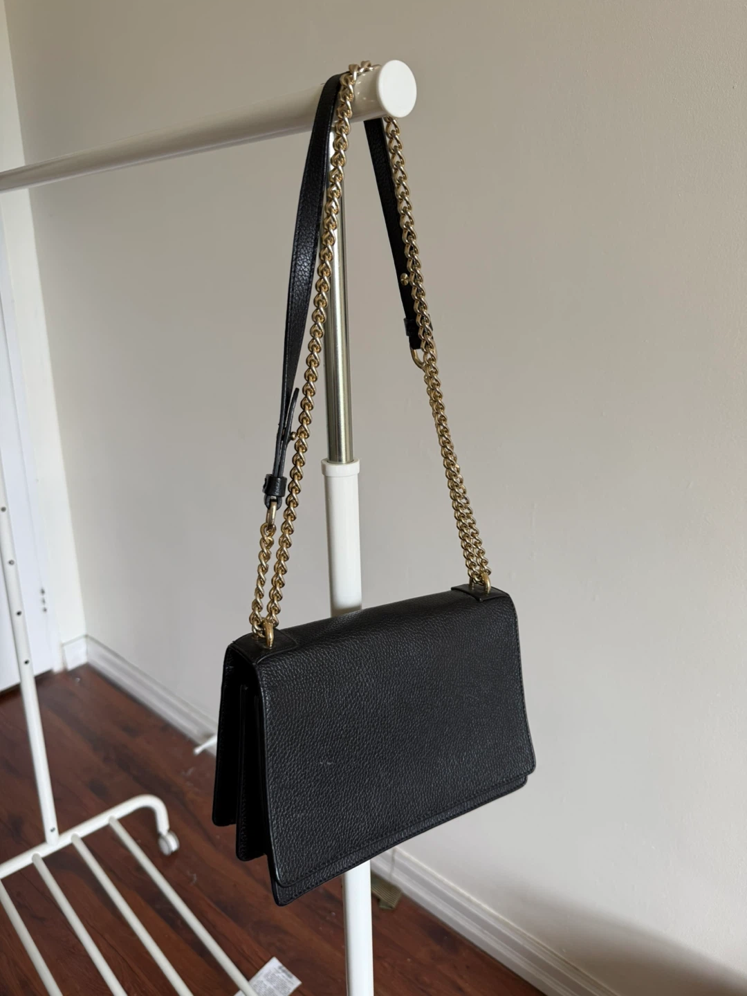 Mon Purse Black Leather Shoulder Bag with Gold Chain - photo 2