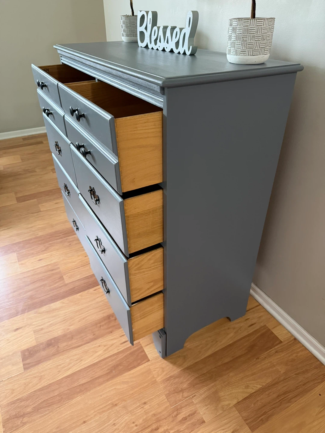 ✨🩶Gorgeous solid chest of drawers🩶✨ - photo 4