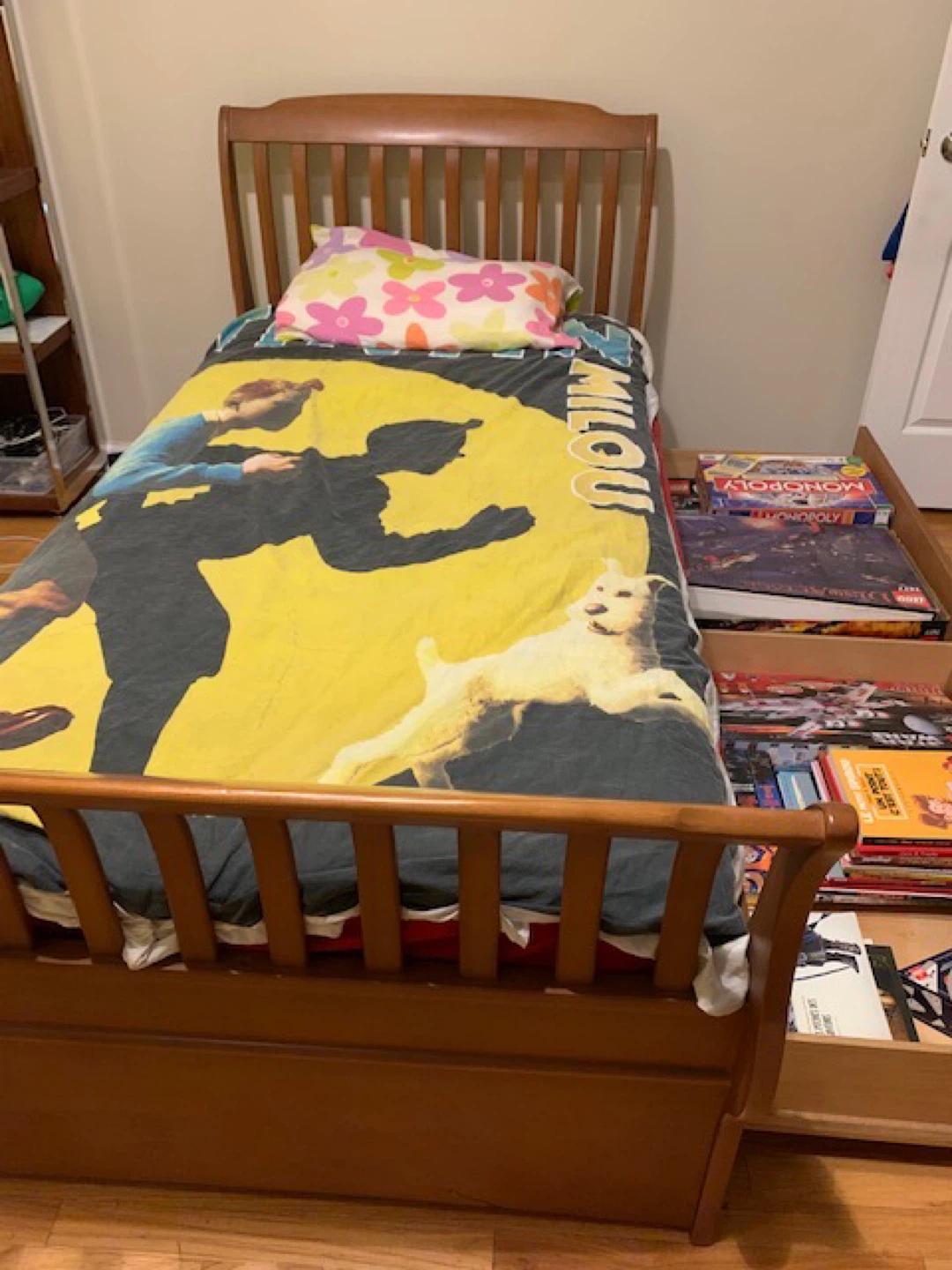 Wooden Sleigh Bed with Storage Drawers - photo 2