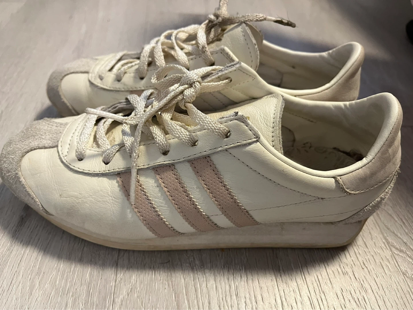 Adidas Sneakers - White/Pink