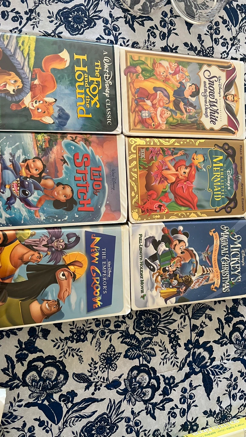 Assorted Disney and other VHS Movies - photo 2