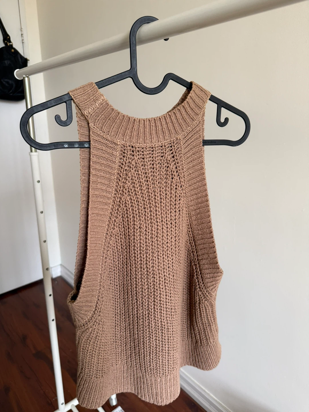 ARITZIA Tan Ribbed Knit Halter Top - photo 2