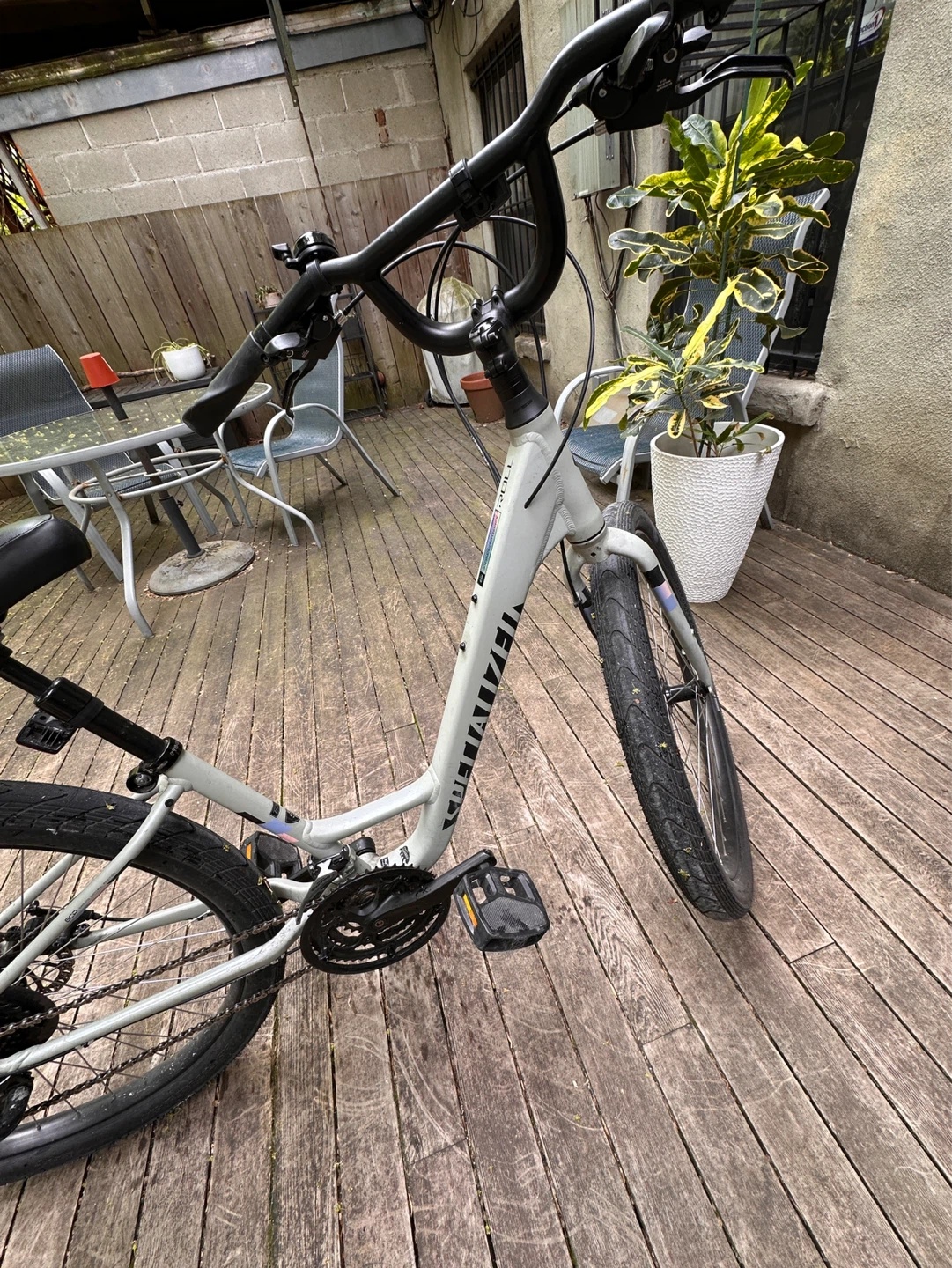 Specialized Roll Low Entry Comfort Cruiser Bike - photo 2