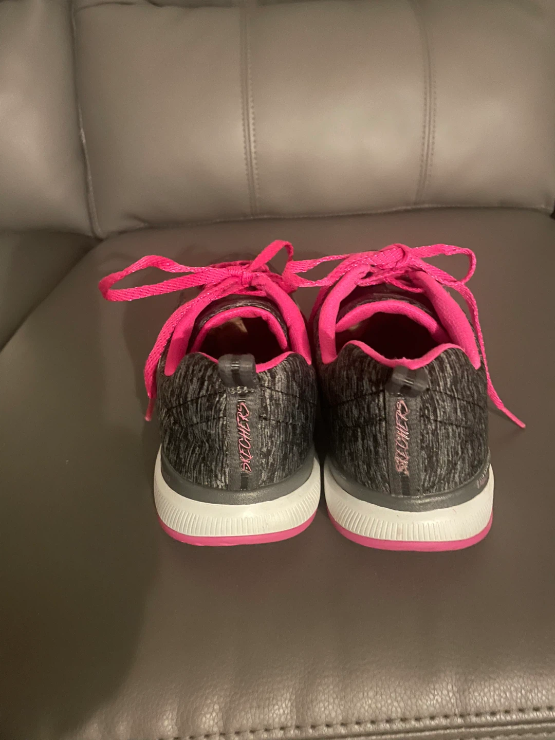 Ladies Skechers running shoes - photo 2
