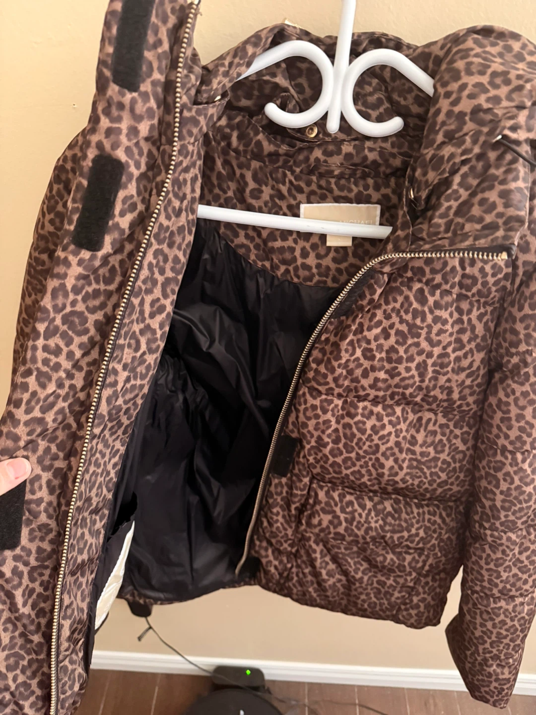Michael Kors Leopard Print Puffer Jacket - Size L - photo 2