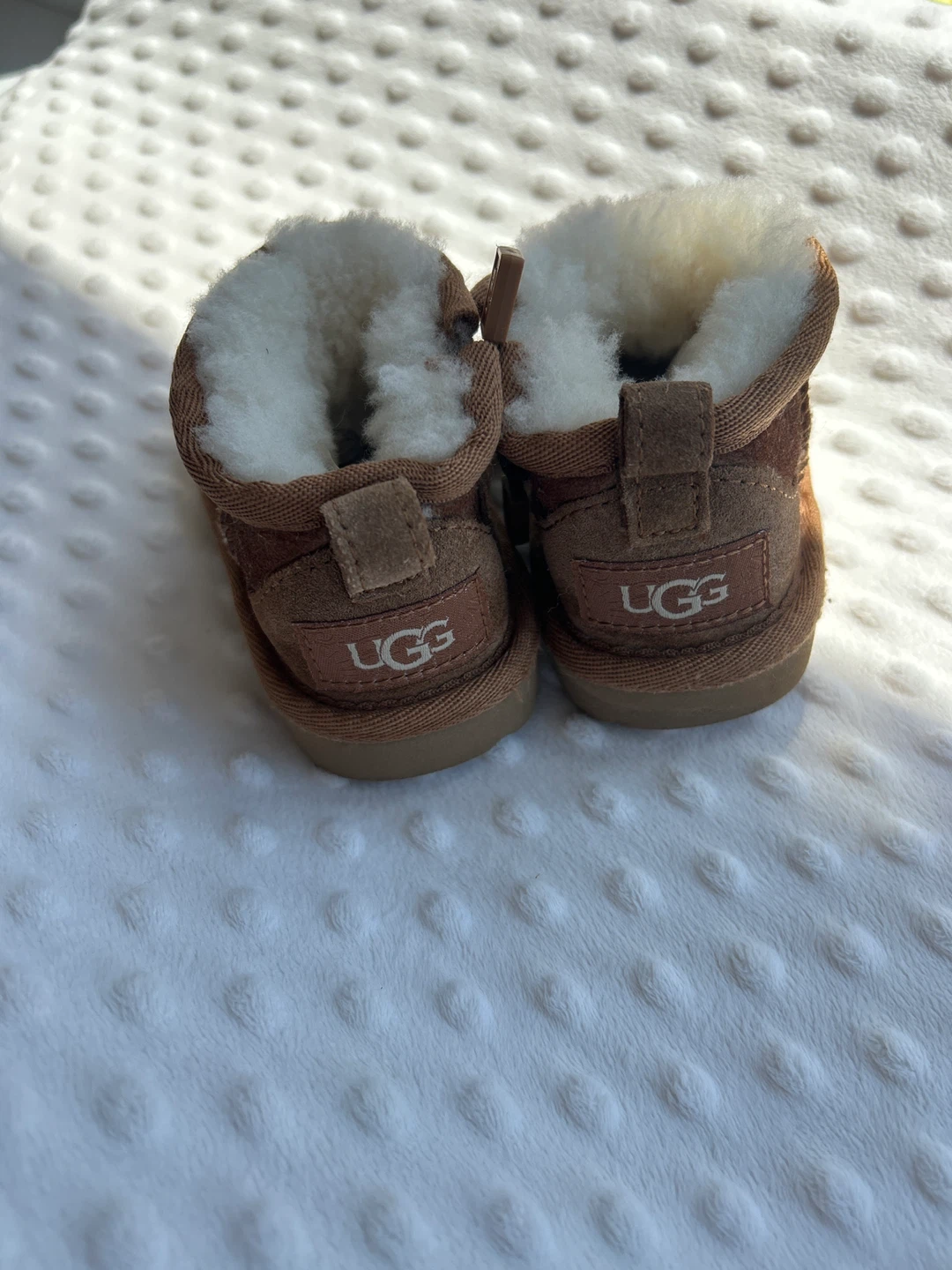 UGG Australia Baby Boots Size 5 Toddler Brown Sheepskin