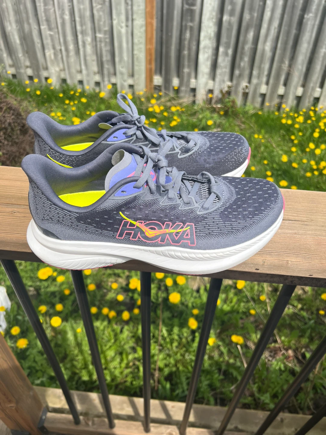 Hoka Mach 6 Women's Running Shoes size 9