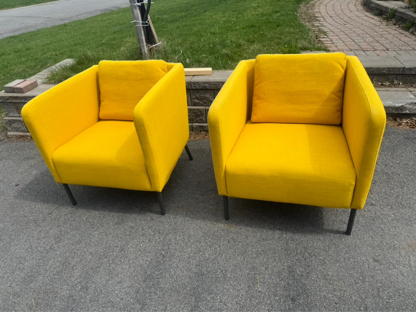 Ikea Two yellow accent chairs - photo 5