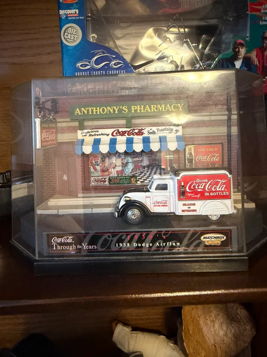 Matchbox Coca-Cola 1938 Dodge Airflow Pharmacy Diorama