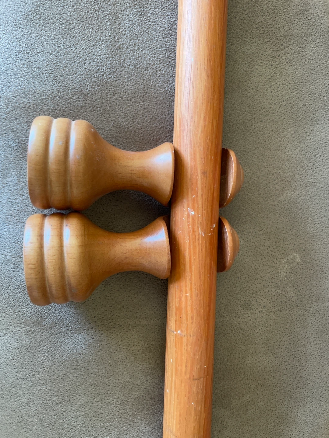 Wooden curtain hanger