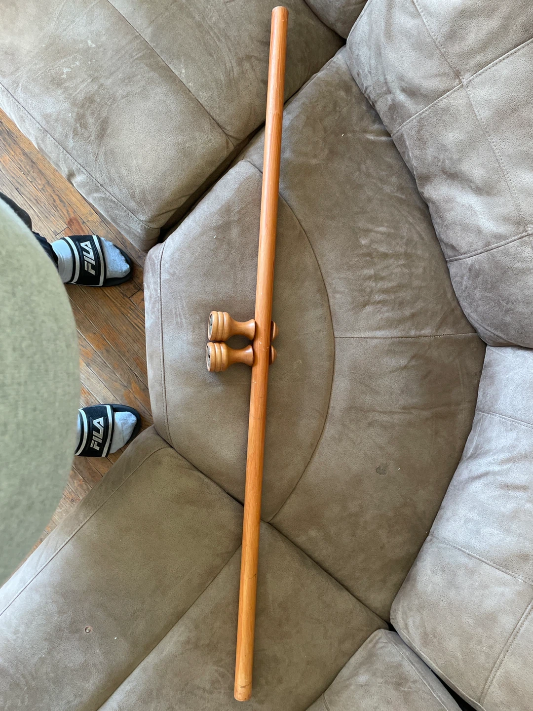 Wooden curtain hanger - photo 2