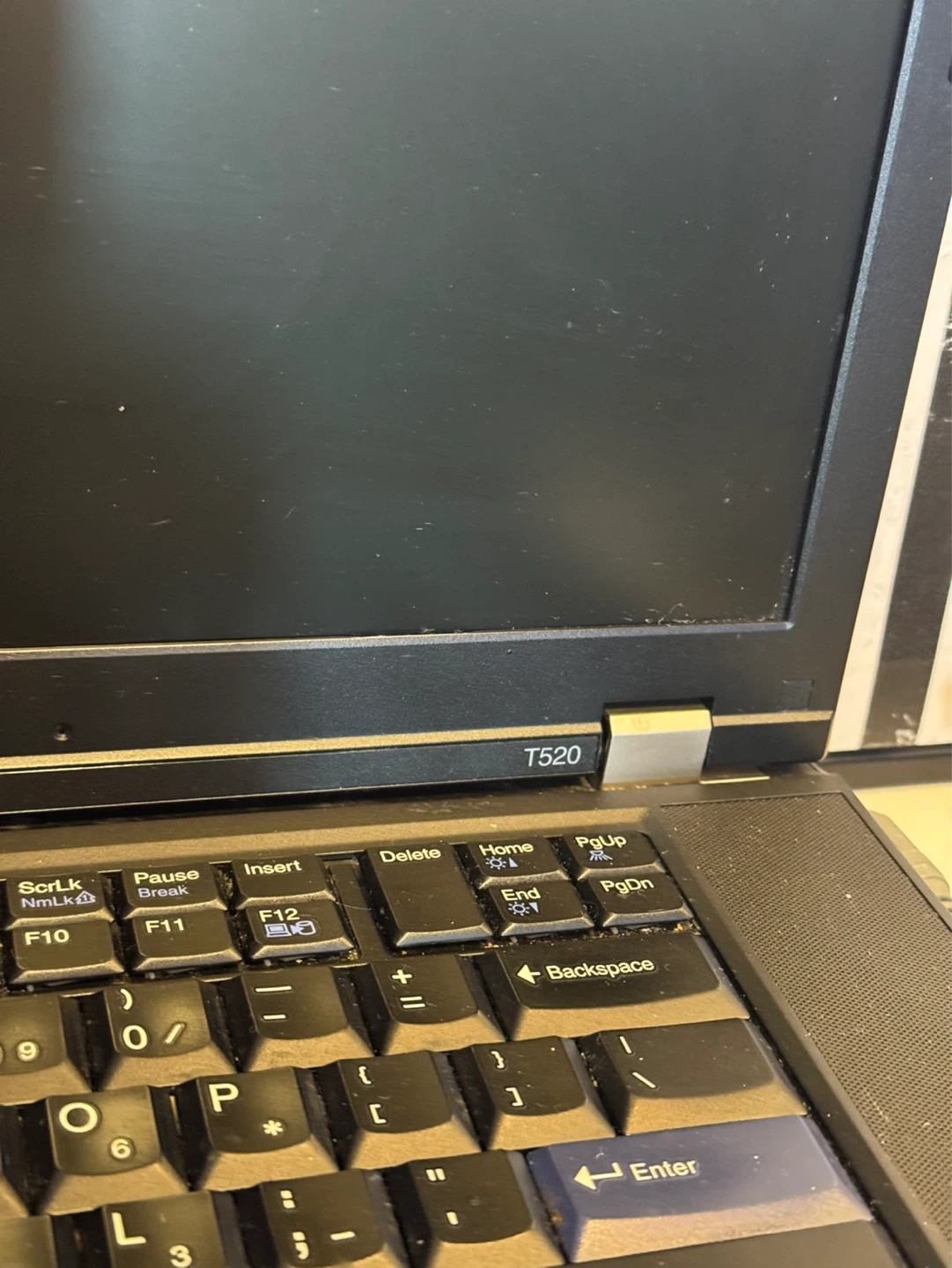 Lenovo ThinkPad T520 Laptop - photo 4