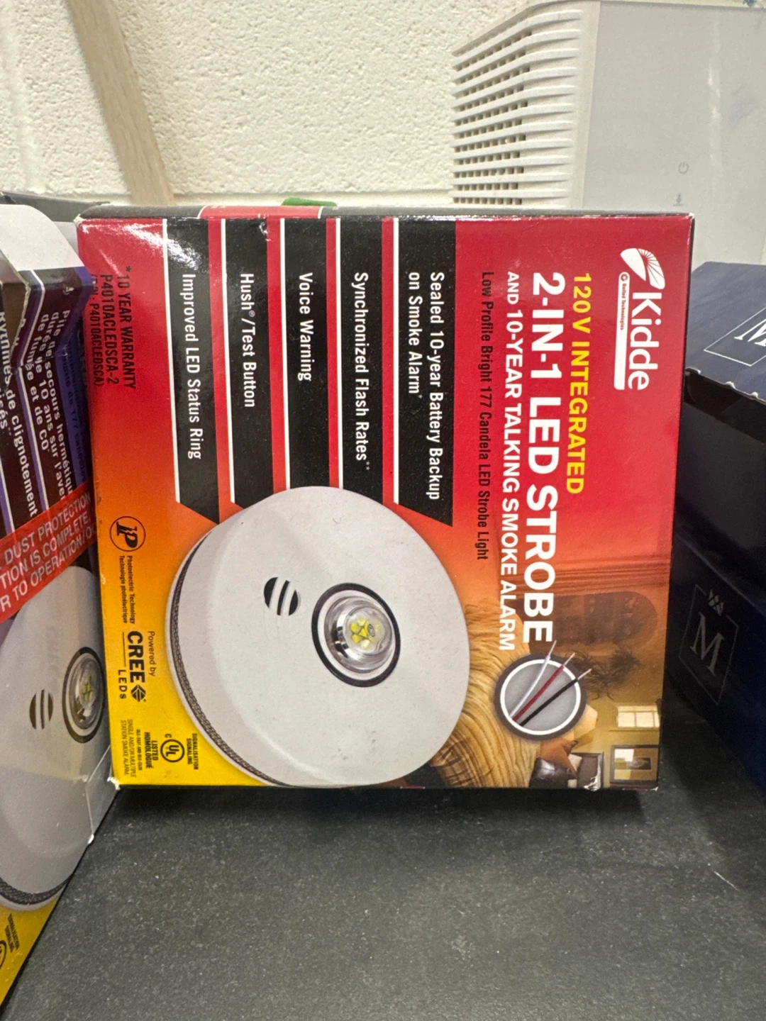 Kidde 2-in-1 LED Strobe Talking Smoke Alarm